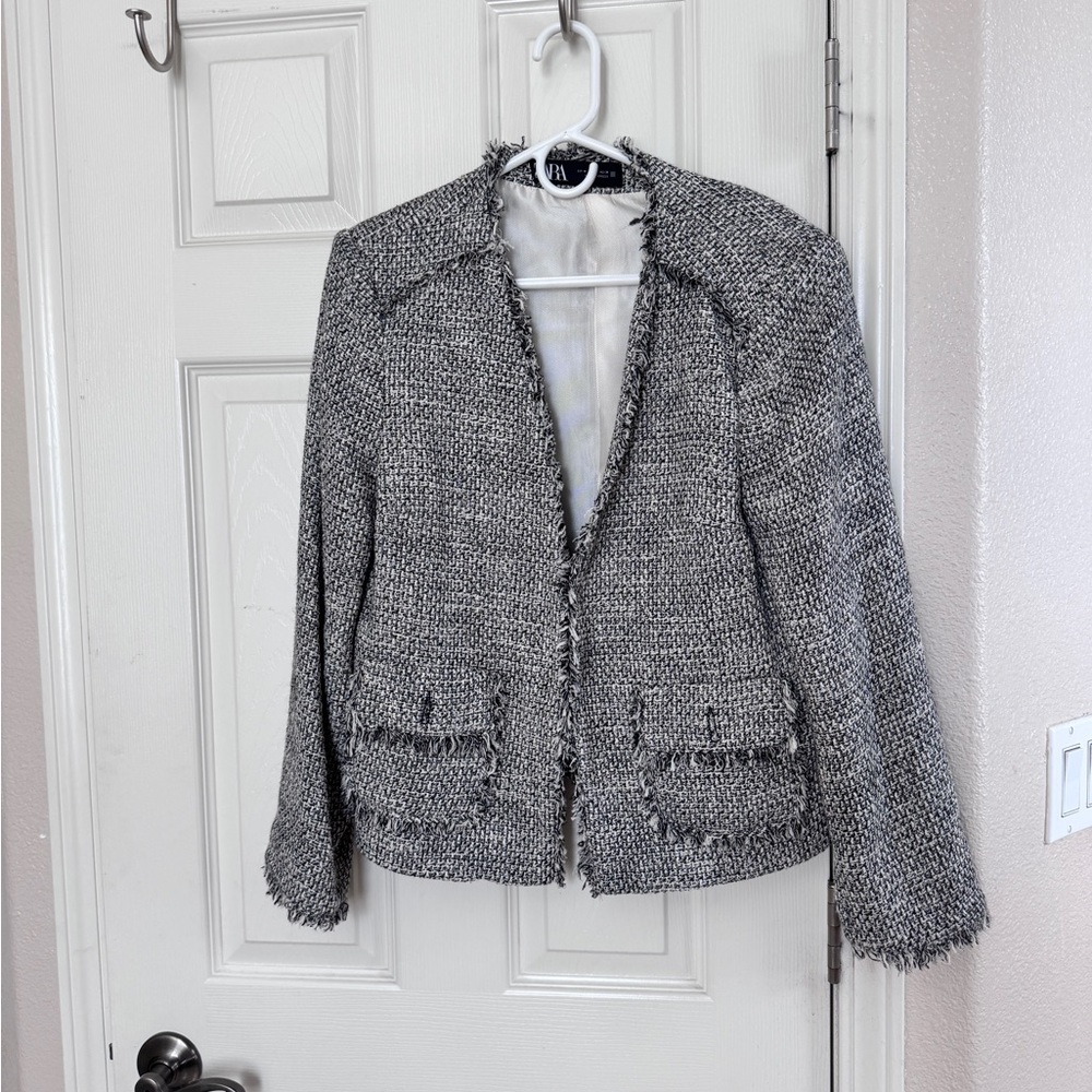 🔥🔥HOST PICK!!🔥🔥 Zara Women's Black and White Tweed Blazer